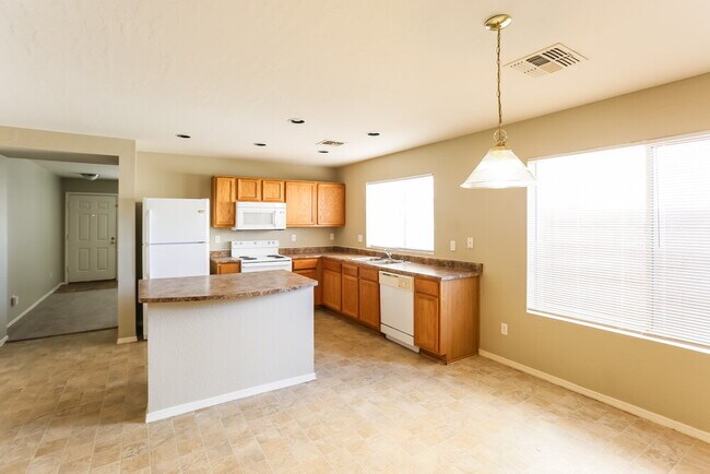 3140 W Maldonado Rd