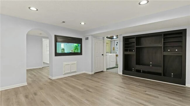 Photo - 16400 E 17th St S