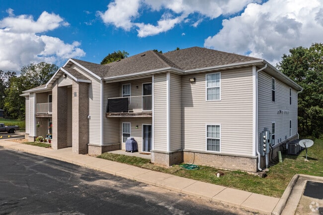 Pin Oak Apartments