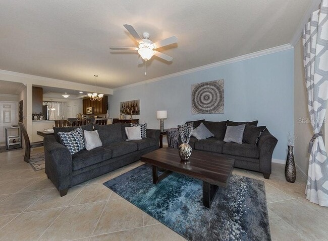 5528 Palmer Cir Unit 105