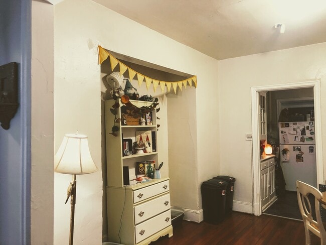Dining Room - 1424 Grove Ave Unit 1424 Grove Ave.