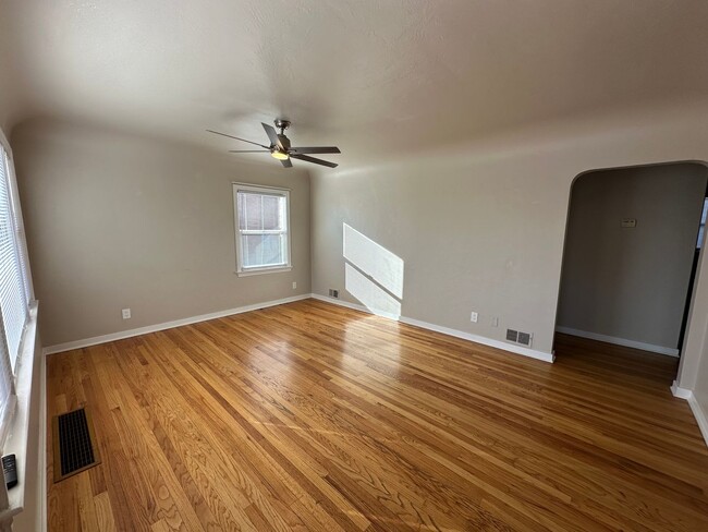 Photo - 465 Wilson Ave Unit 465 Wilson Ave. #Main Floor