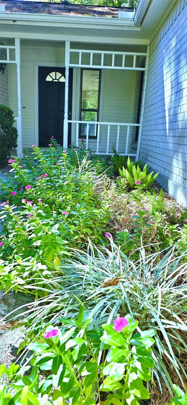 Photo - 28 E Lance Leaf Rd