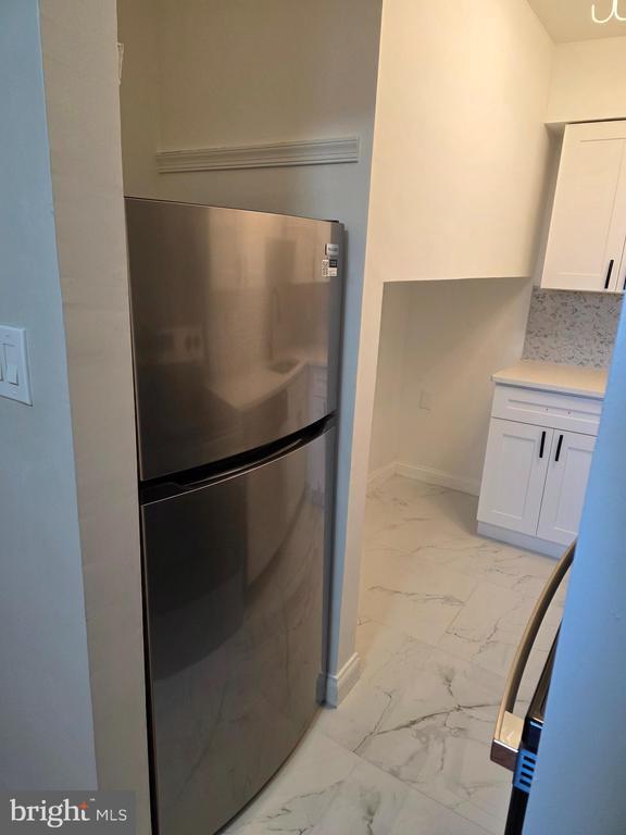 Building Photo - 307 Arch St Unit 3B