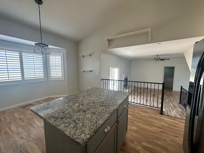 Photo - Beautiful 4 Bedroom Home in Layton!