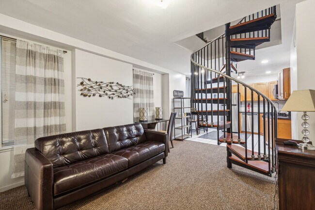 Building Photo - 1808 W Diamond St Unit 1 Rental