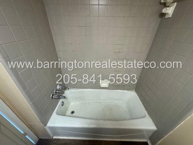 Photo - 908 4th Ave W Unidad 8