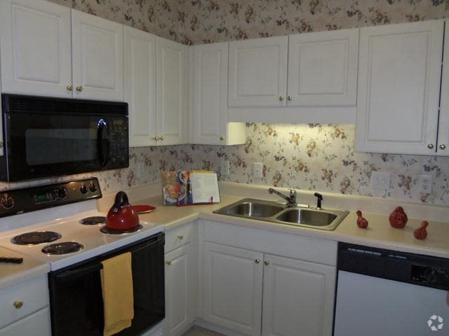 Kitchen - Brookford Place