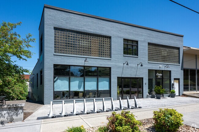 631 Campbell Ave LLC - Residential