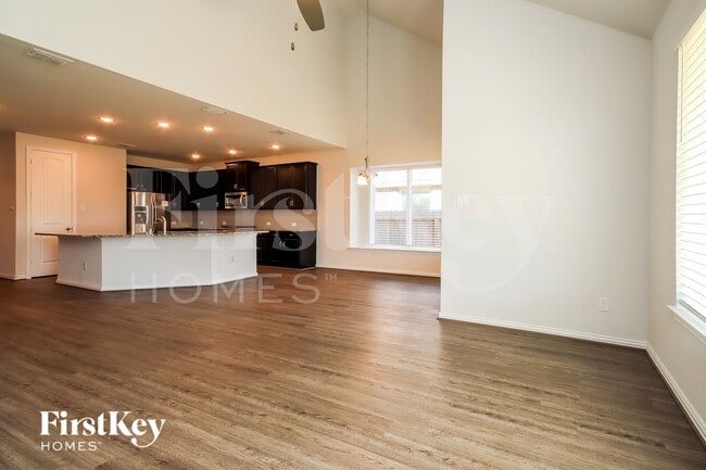 Photo - 24323 Huntcliff Dr