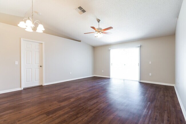 2956 Tikimber Way