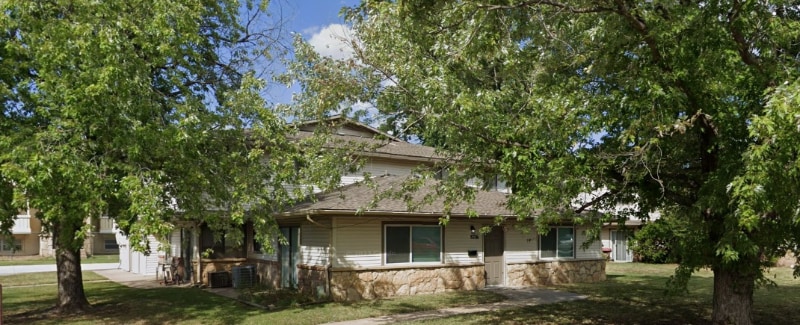 Photo - 8716 W University St Unidad C Rental