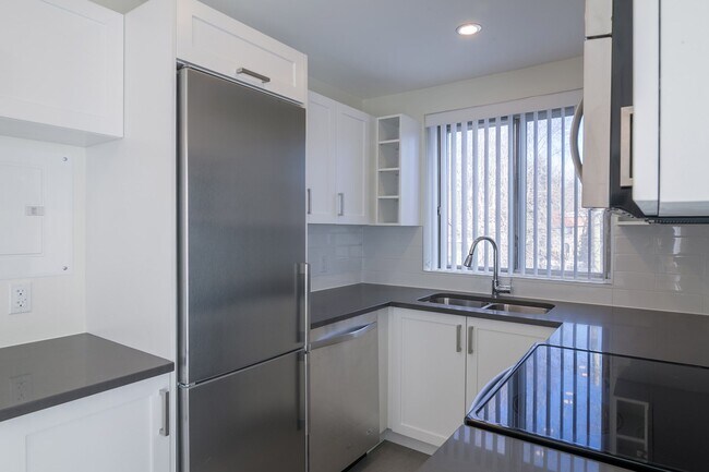 Photo - 4555 Av. Bonavista Unit 416