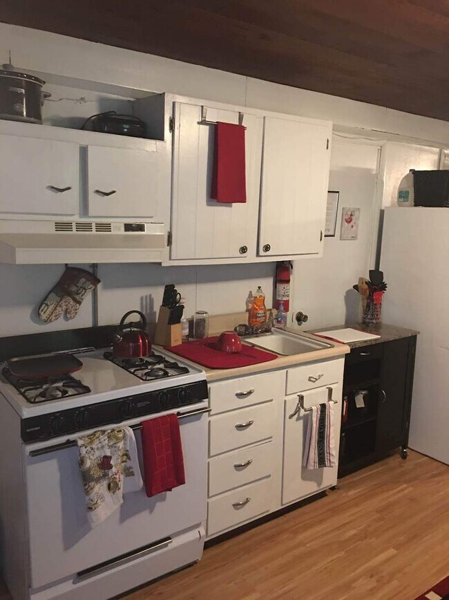 218 S Roosevelt St Unit 4