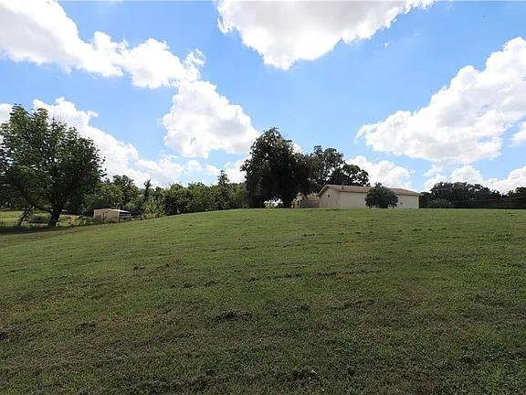 Photo - 1800 N Council Rd