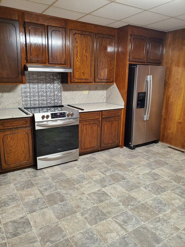 Photo - 160 Cherry St