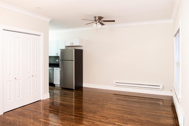 Photo - 730 W Roscoe St Unit 2W