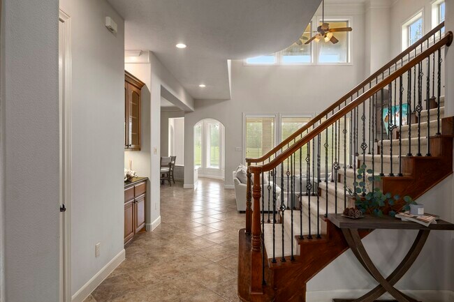 Photo - 51 Player Oaks Pl