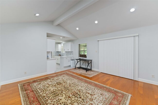 Building Photo - 12119 Dunlap St