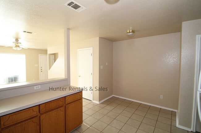 Photo - Sharp 3 Bedroom Townhome in South Killeen