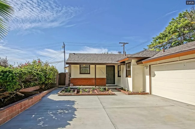 Photo - 5558 Emerald St