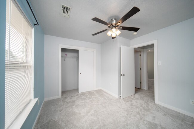 Photo - 11914 Rolling Stream Dr