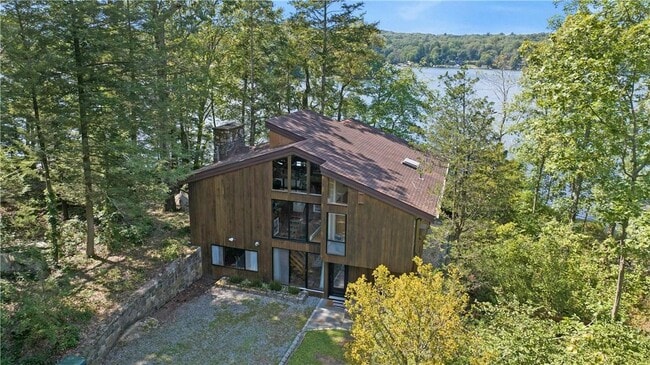 Photo - 7 Wildwood Ln