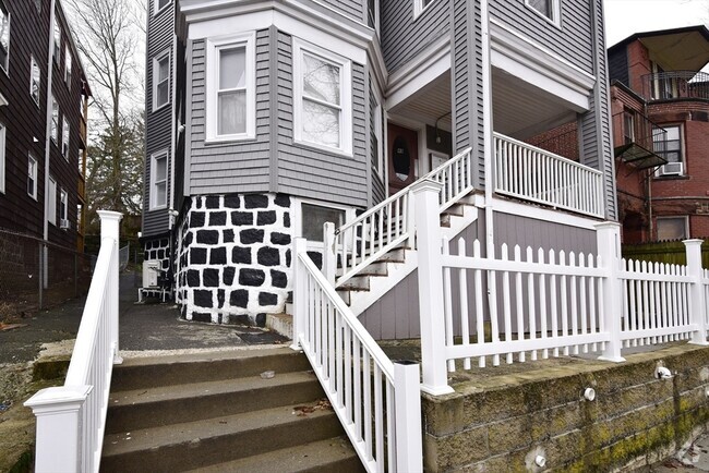 Building Photo - 48 Monadnock St Unit 2 Rental