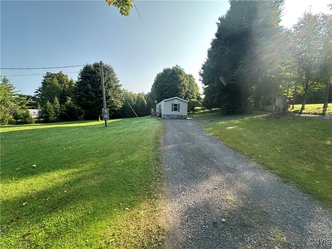 Building Photo - 21492 Miser Rd Rental