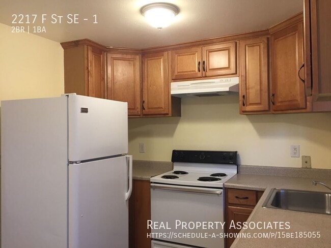 Photo - 2217 F St SE Unit 1