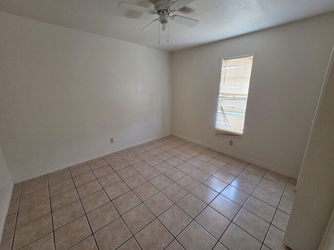 Photo - 2704 E Kearney St Unit 6