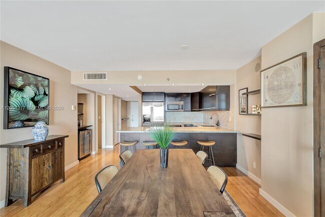 Photo - 2625 Collins Ave Unit 1609