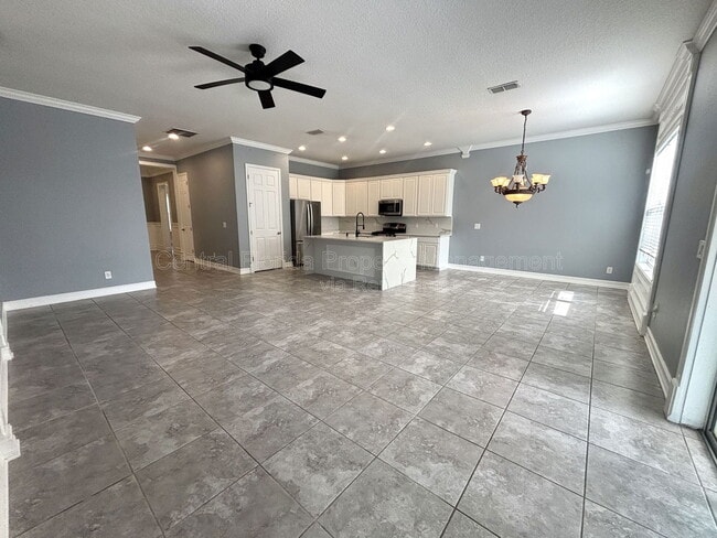 Photo - 984 Maypole Dr