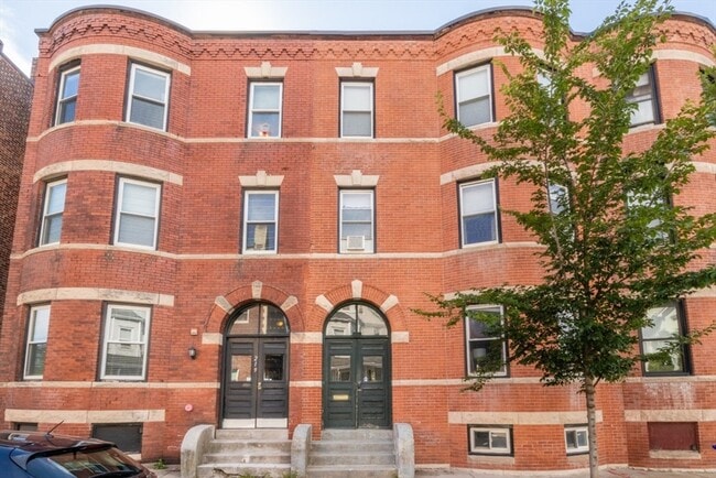 Building Photo - 217 South St Unit 2 Rental