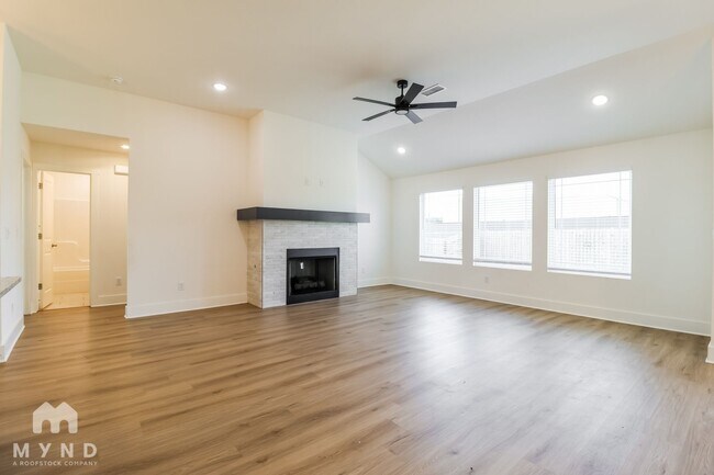 Photo - 1020 Autumn Royal Ave