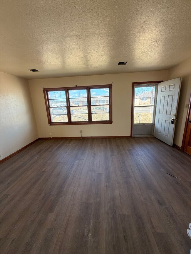 Photo - 1102-1104 Eisenhower Unidad 1104 Eisenhower Ave.