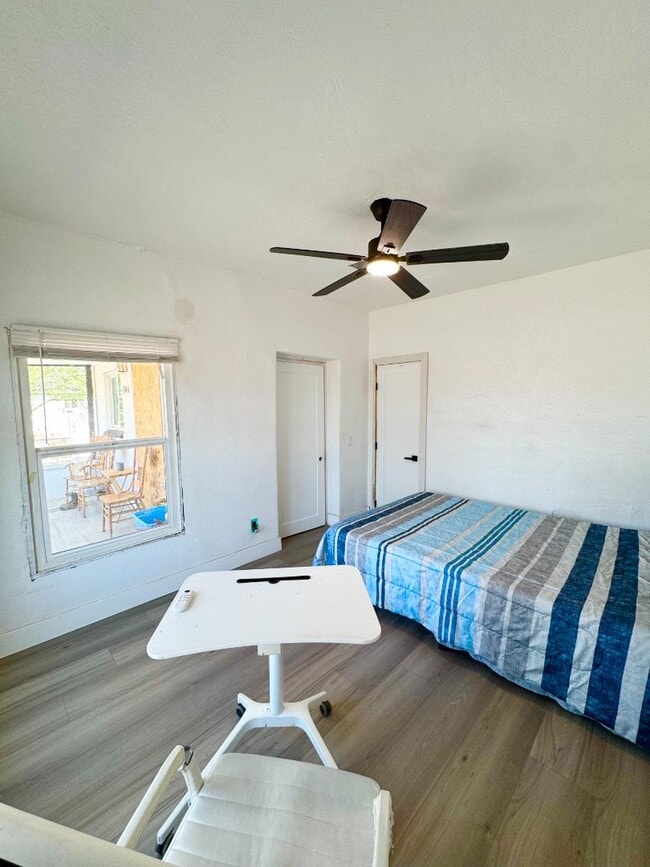 Photo - 1845 E Monroe St