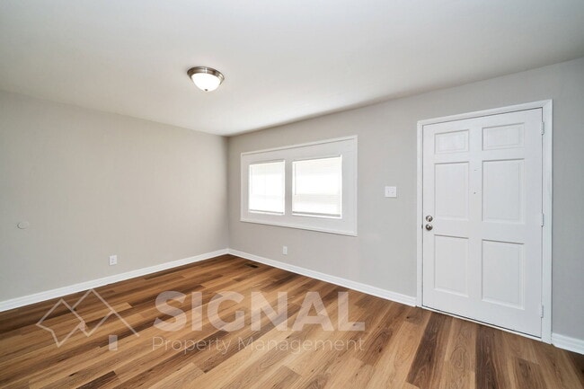 Photo - 300 Norwood Ave