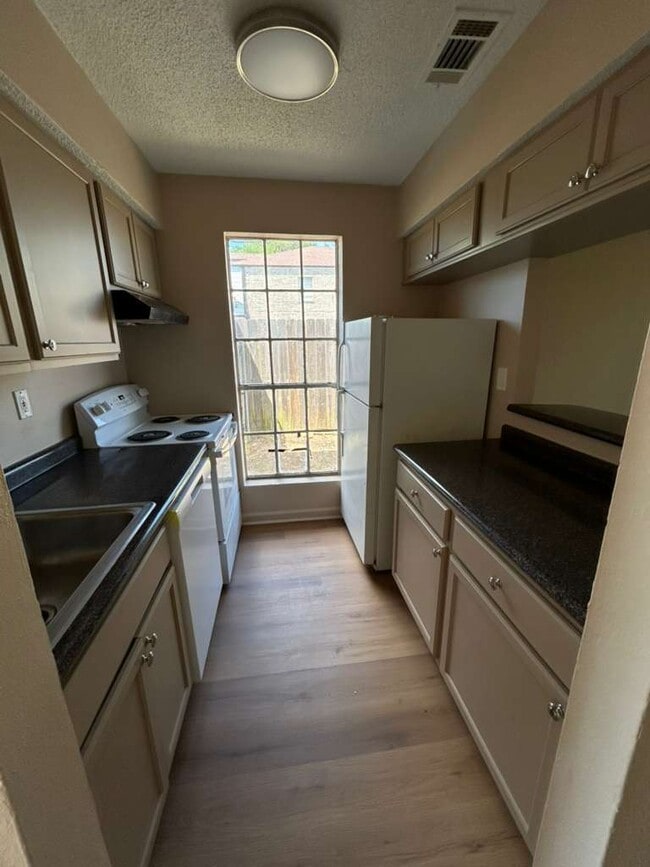 Photo - 2604 Richland St