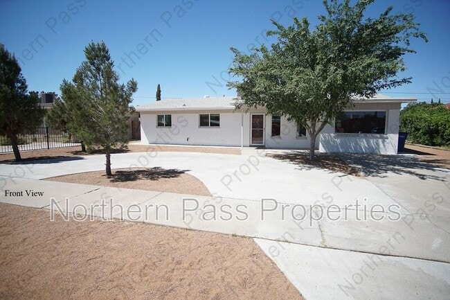 Photo - 4573 Bobolink Way House
