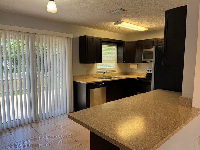 Photo - 1841 SW McAllister Ln