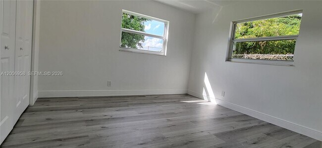 Photo - 3421 NE 5th Ave Unit A