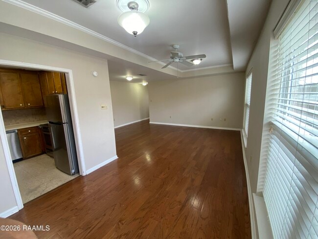 Photo - 5133 Sleepy Hollow Dr