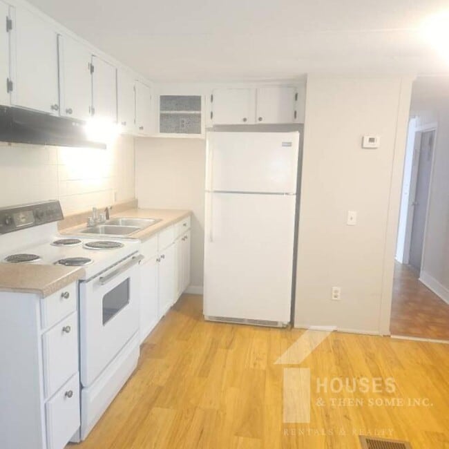 Photo - 130 Rooker Ln