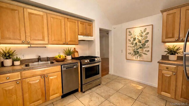 Photo - 55 Davis St Unit 2