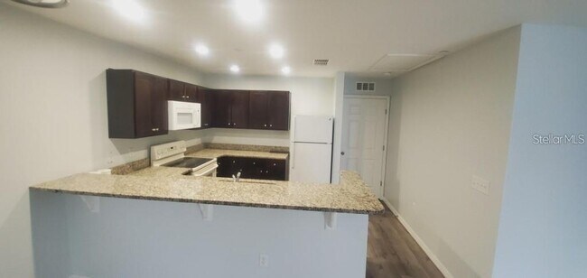 284 Gardner Ln Unit E