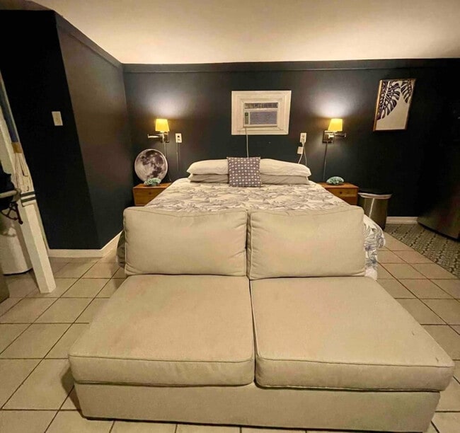 2317 Bernardo De Galvez Ave Unit SI ID1589280P