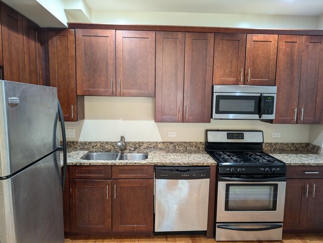 Photo - 142 Elmwood Ave Unit 2