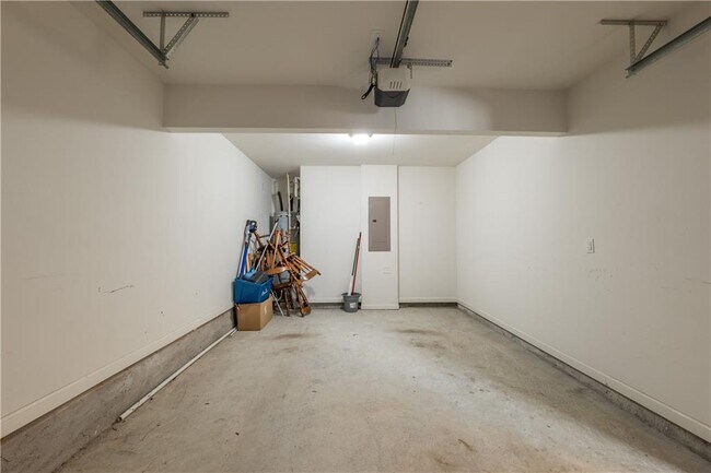 Photo - 915 Society Cir