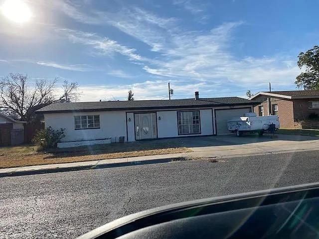Building Photo - 3811 Eisenhower Rd Rental